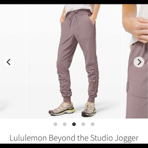 NWT Lululemon Beyond the Studio Jogger size 2